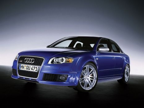 normal_Audi_RS4_2005_009.jpg